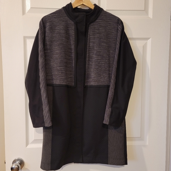 Lululemon Coccoon Car Coat - Size Small - Picture 2 of 7